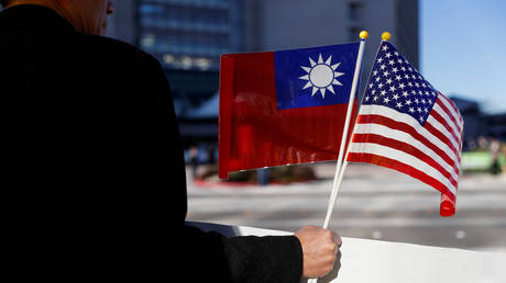 Beijing to sanction US officials over Taiwan, claims Trump govt burning bridges and creating obstacles for new administration