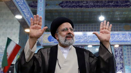 Iran’s Rouhani & rival candidates offer their congratulations as Khamenei ally Raisi poised to win presidential contest