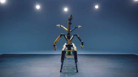 ‘Scary’ Boston Dynamics dance video divides internet as robo-dogs celebrate Hyundai acquisition