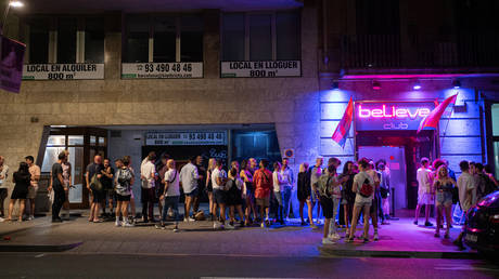 Catalonia’s nightclubs to close in bid to flatten spread of recent influx of Covid cases in Spanish region