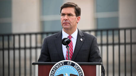 Ex-defense secretary sues Pentagon over censorship